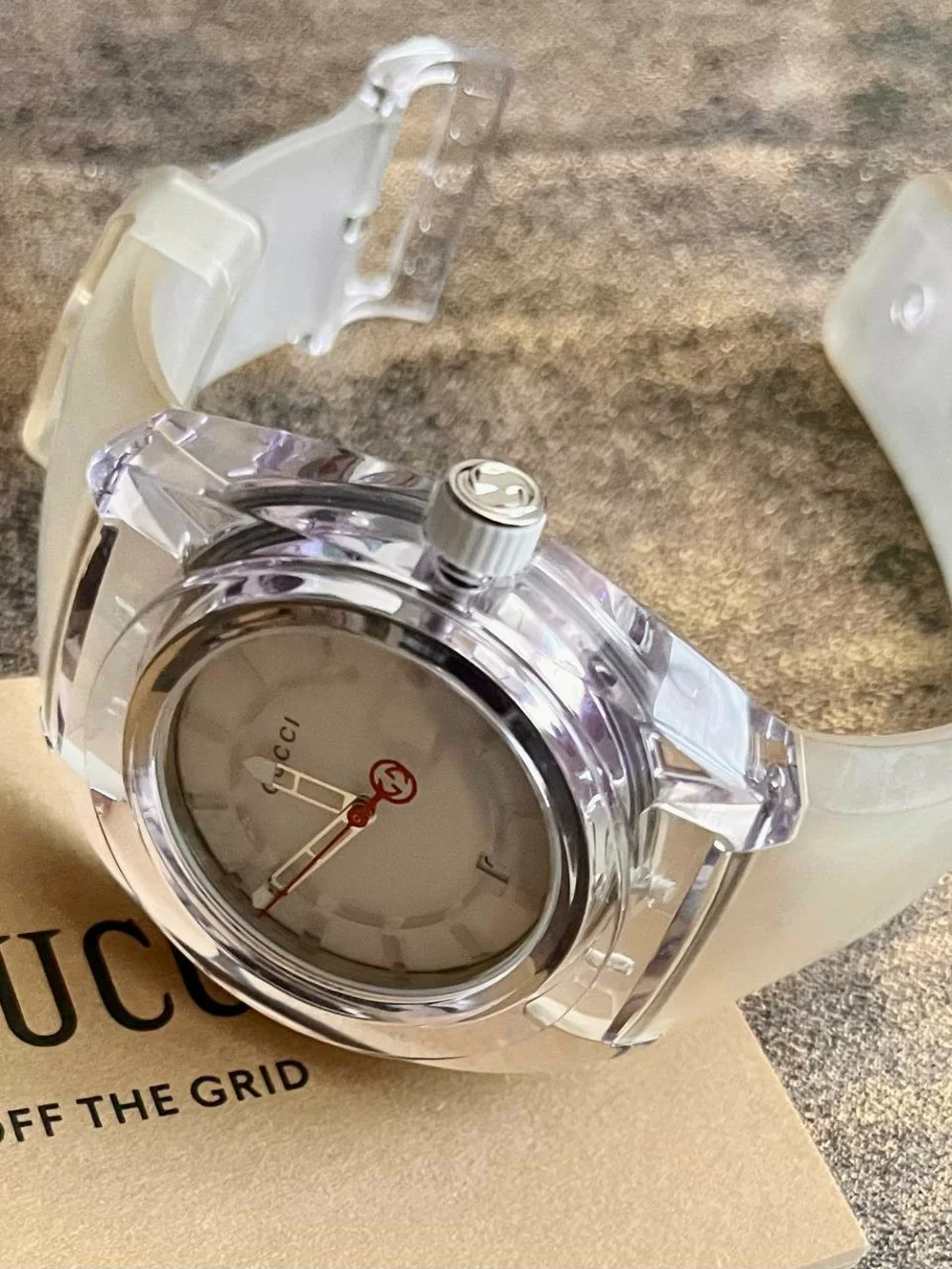 Gucci Clear White Dial Watch with Red Accent Sync Web Quartz